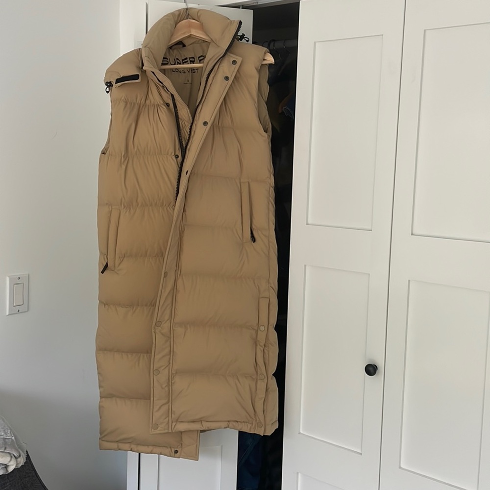 Aritzia Superpuff long vest